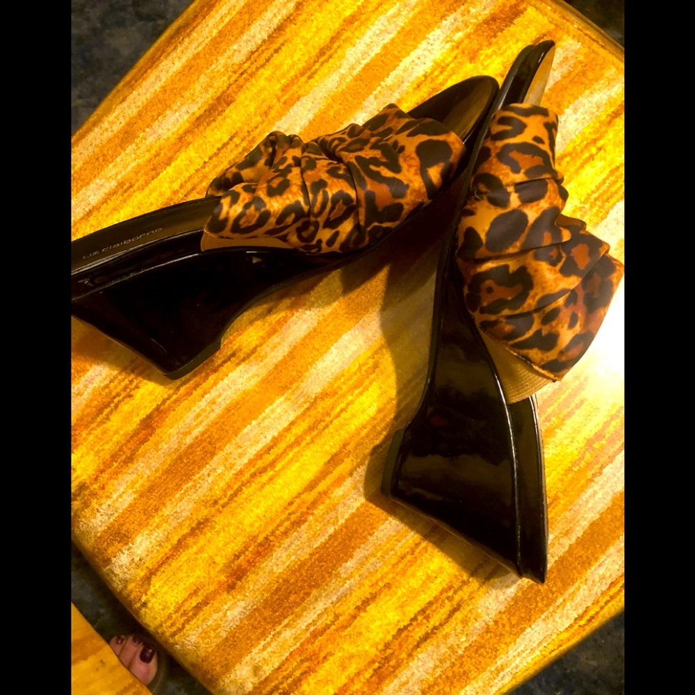 LIz Claiborne Slip-on Wedges 7.5 M